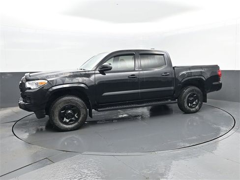 Used 2022 Toyota Tacoma SR image 5