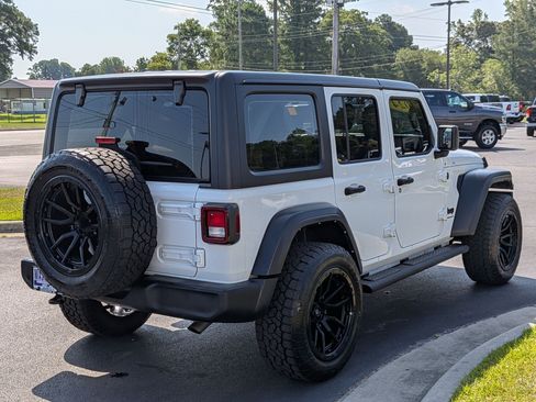 Used 2024 Jeep Wrangler Unlimited Sport AWD/4WD image 5