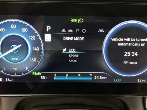 New 2026 Hyundai Elantra Limited image 23