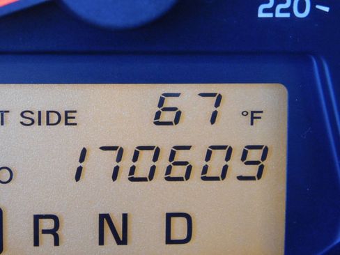 Used 2007 Toyota RAV4 4WD image 9