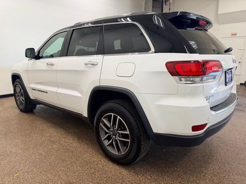 Used 2022 Jeep Grand Cherokee Limited AWD/4WD image 3