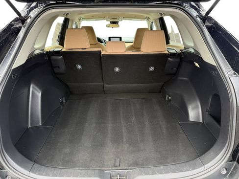Used 2024 Toyota RAV4 LE image 17