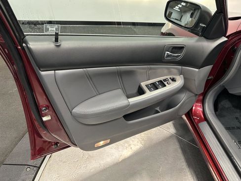 Used 2006 Honda Accord EX-L image 16