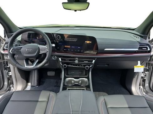 New 2026 Chevrolet Traverse Z71 w/ Driver Confidence Package AWD/4WD image 10