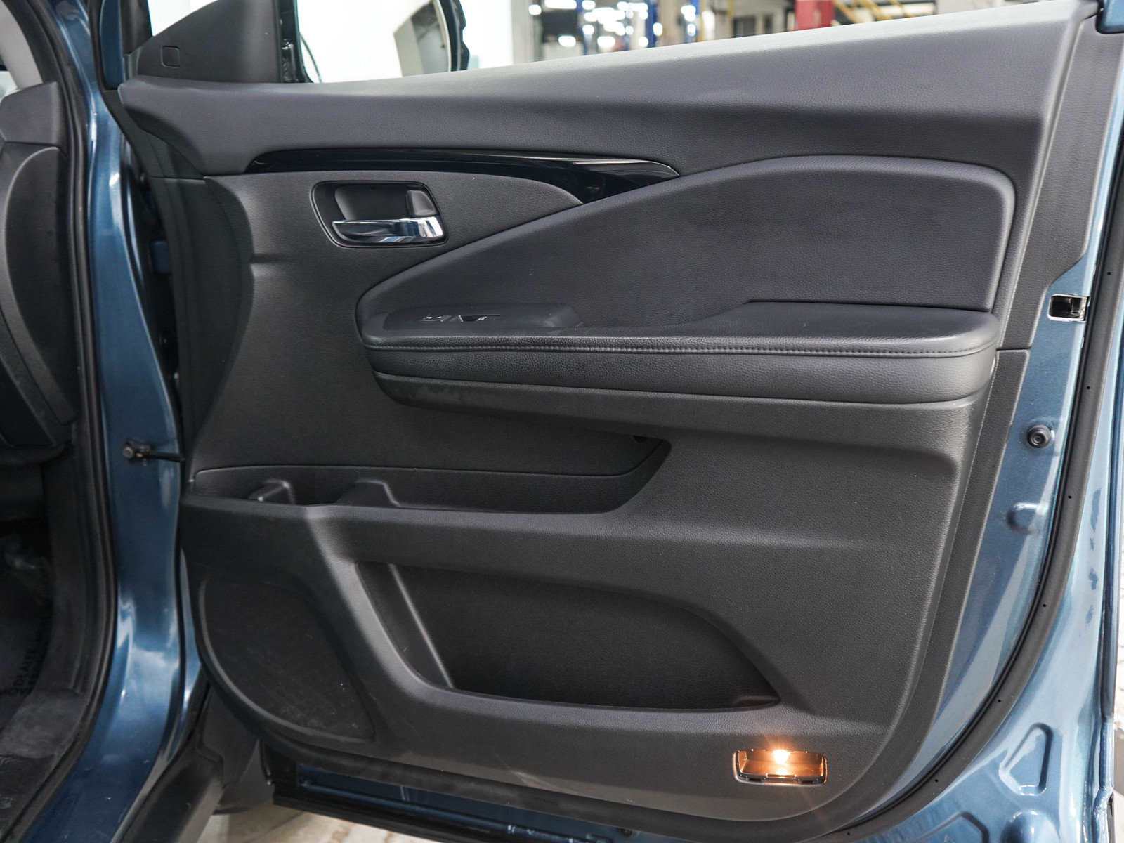 Used 2021 Honda Pilot Touring image 9