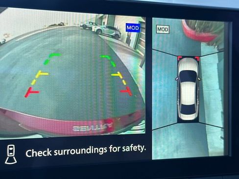 Used 2024 Nissan Sentra SV w/ SV Premium Package image 25