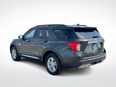Used 2023 Ford Explorer XLT w/ Equipment Group 202A AWD/4WD image 6