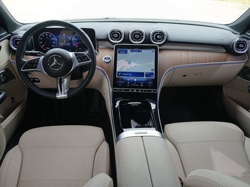 Used 2025 Mercedes-Benz C 300 Sedan image 22