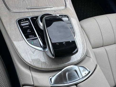 Used 2022 Mercedes-Benz E 450 4MATIC Cabriolet image 18