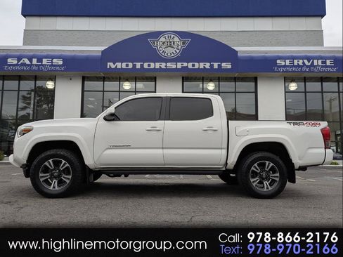 Used 2017 Toyota Tacoma TRD Sport w/ Tow Package (A/T) image 1