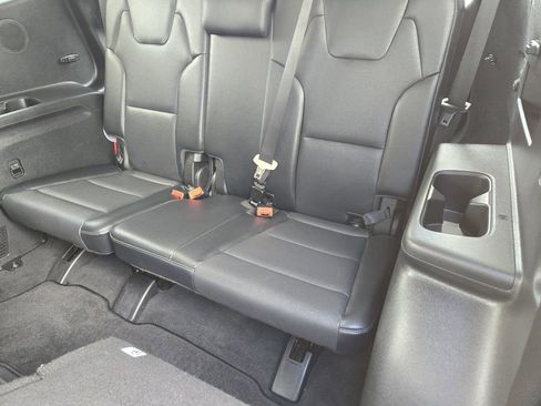 Used 2024 Kia Telluride SX FWD image 22