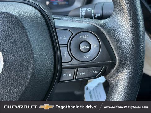 Used 2022 Toyota Corolla LE image 13