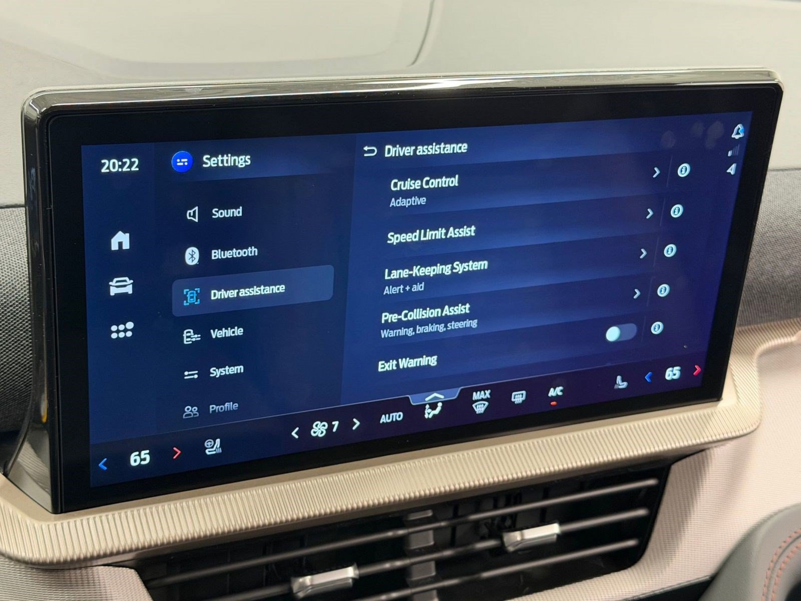New 2026 Ford Explorer Active w/ Active Comfort Package AWD/4WD image 30