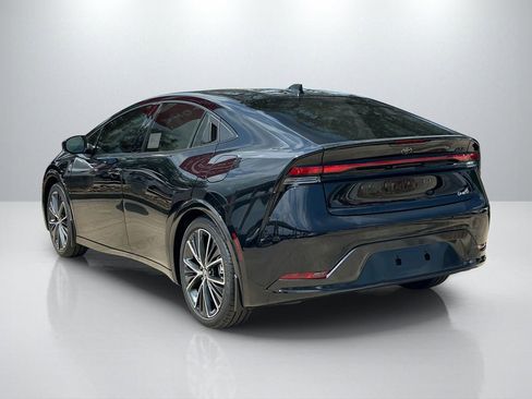 New 2026 Toyota Prius XLE FWD image 7