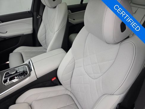 Certified 2025 BMW X5 sDrive40i w/ Premium Package RWD image 11