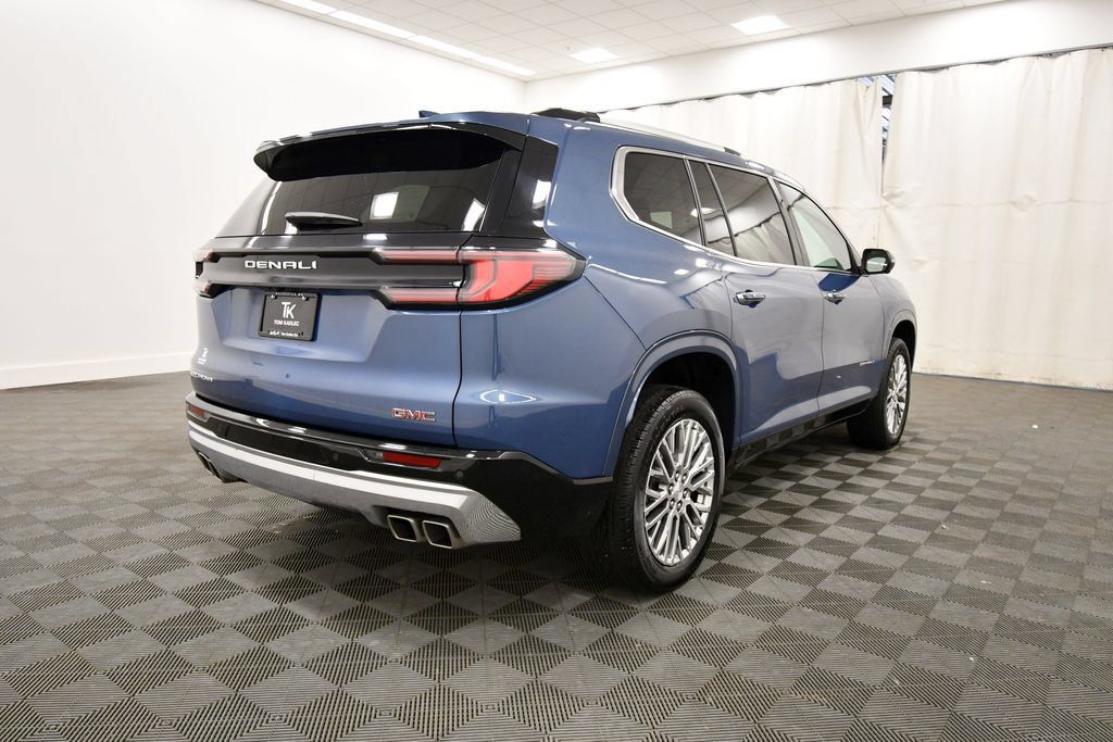 Used 2024 GMC Acadia Denali FWD image 8