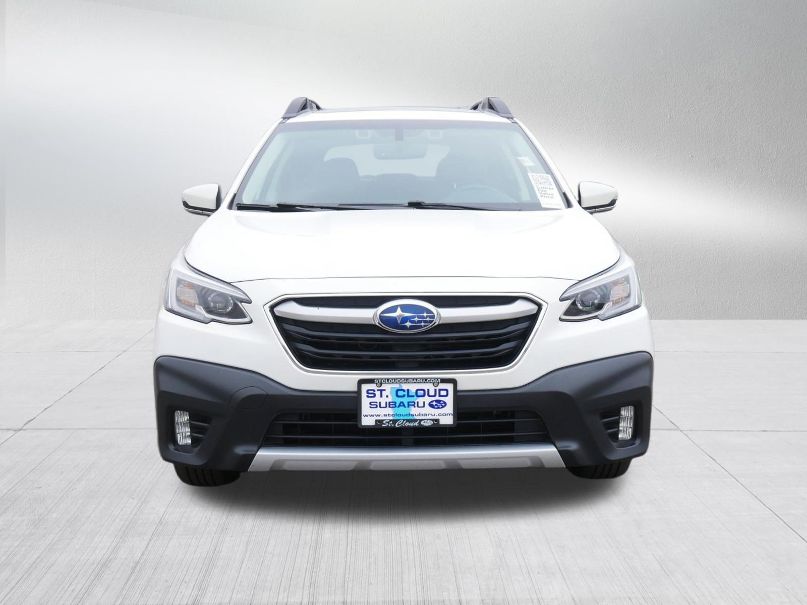 Used 2022 Subaru Outback Limited AWD/4WD image 2