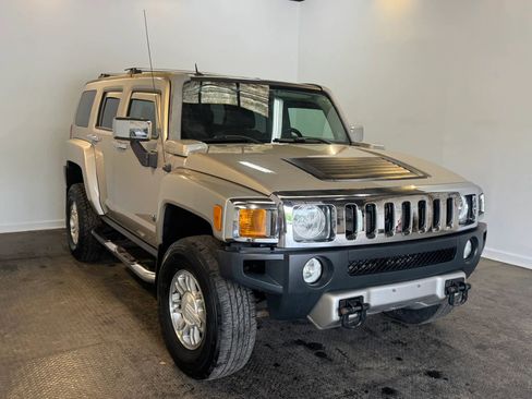 Used 2008 HUMMER H3 Luxury AWD/4WD image 3
