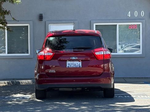 Used 2016 Ford C-MAX Energi SEL w/ Equipment Group 302A FWD image 6
