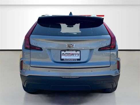 Used 2024 Cadillac XT4 Luxury image 6