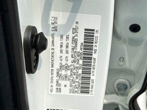 Used 2023 Toyota Tacoma TRD Pro AWD/4WD image 33