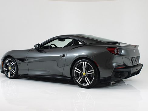 Certified 2023 Ferrari Portofino M RWD image 9