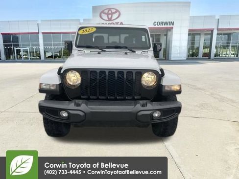 Used 2022 Jeep Gladiator Willys image 9