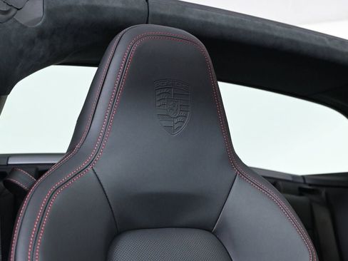Used 2026 Porsche 911 Targa 4S AWD/4WD image 23