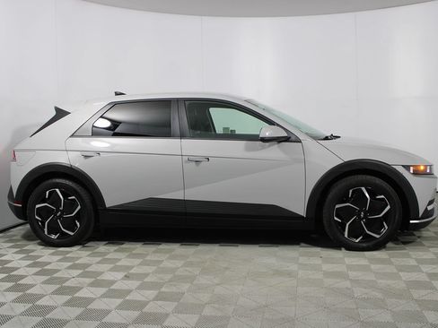 Used 2024 Hyundai Ioniq 5 SE RWD image 14