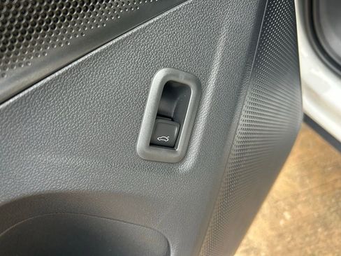 New 2026 Volkswagen Tiguan SE image 52