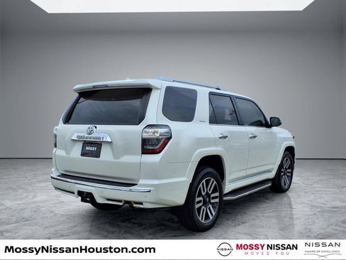 Used 2020 Toyota 4Runner Limited AWD/4WD image 7