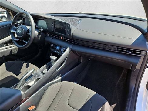 Used 2026 Hyundai Elantra Sport FWD image 21