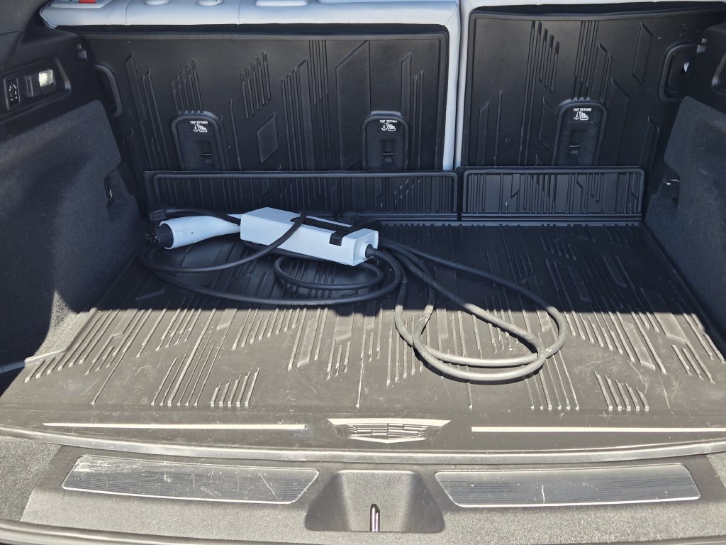 Used 2024 Cadillac Lyriq Luxury w/ LPO, Floor Liner Package RWD image 33