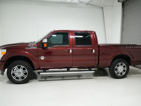 Used 2016 Ford F250 Platinum w/ FX4 Off-Road Package image 6