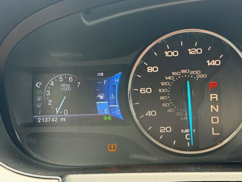 Used 2013 Ford Edge SEL FWD image 28