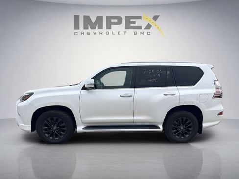 Used 2020 Lexus GX 460 Premium w/ Premium Package AWD/4WD image 2