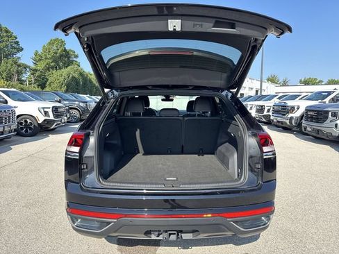 Used 2026 Volkswagen Atlas Cross Sport SE AWD/4WD image 24