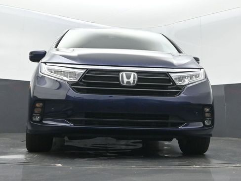 Certified 2024 Honda Odyssey Touring image 11