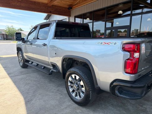 Used 2024 Chevrolet Silverado 2500 Custom w/ Custom Value Package AWD/4WD image 19