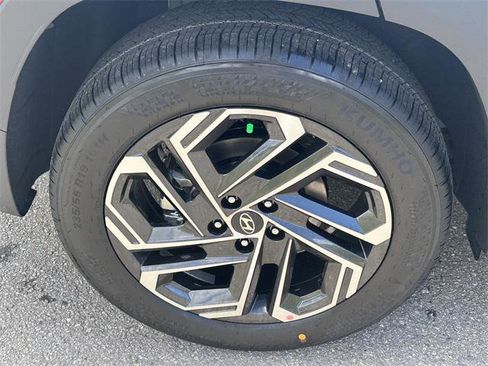 New 2025 Hyundai Tucson Limited image 17