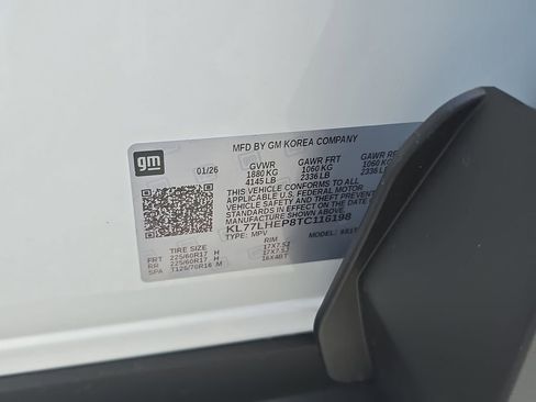 New 2026 Chevrolet Trax LT w/ Driver Confidence Package FWD image 34