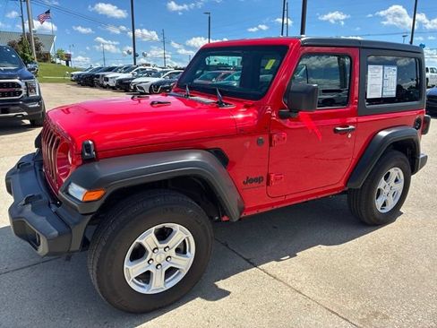 Used 2023 Jeep Wrangler Sport AWD/4WD image 3