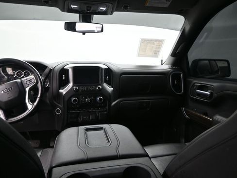 Used 2021 Chevrolet Silverado 1500 LT Trail Boss w/ Convenience Package II image 15