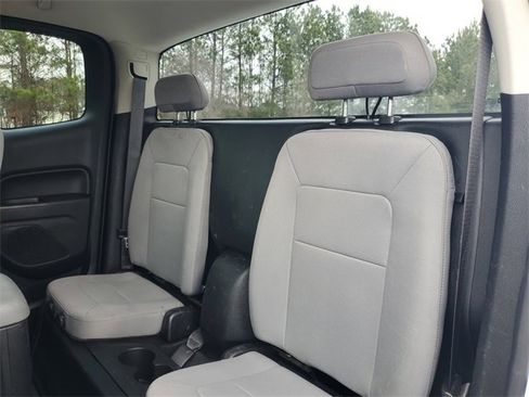 Used 2019 Chevrolet Colorado W/T w/ WT Convenience Package image 10