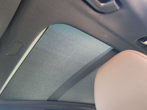 Used 2023 Volvo XC60 B5 Plus image 14