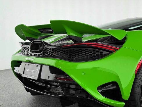 New 2026 McLaren 750S image 42