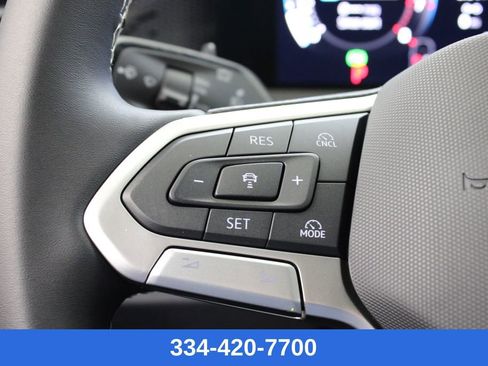 New 2026 Volkswagen Tiguan SE image 23