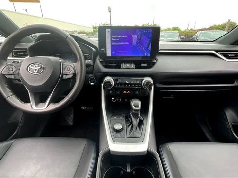 Used 2023 Toyota RAV4 XSE AWD/4WD image 16
