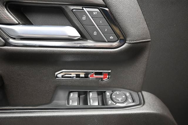 Used 2022 GMC Sierra 1500 AT4 w/ AT4 Premium Package AWD/4WD image 6