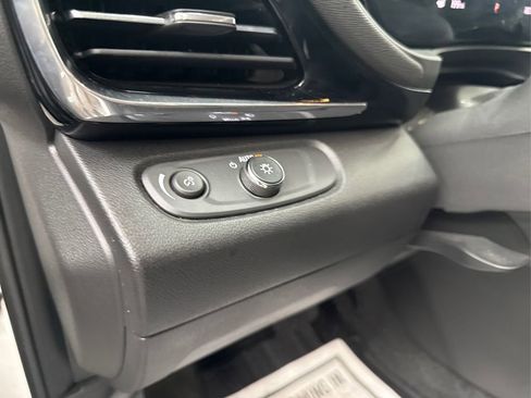 Used 2024 Buick Envista Sport Touring w/ Convenience I Package image 37